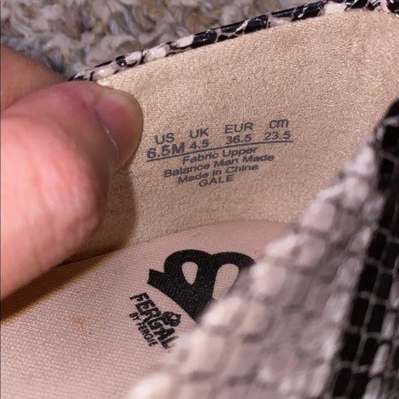 NWOB Fergalicious by Fergie Reptile Faux Snakeskin Women’s Ballet Flats Shoes - Picture 7 of 10